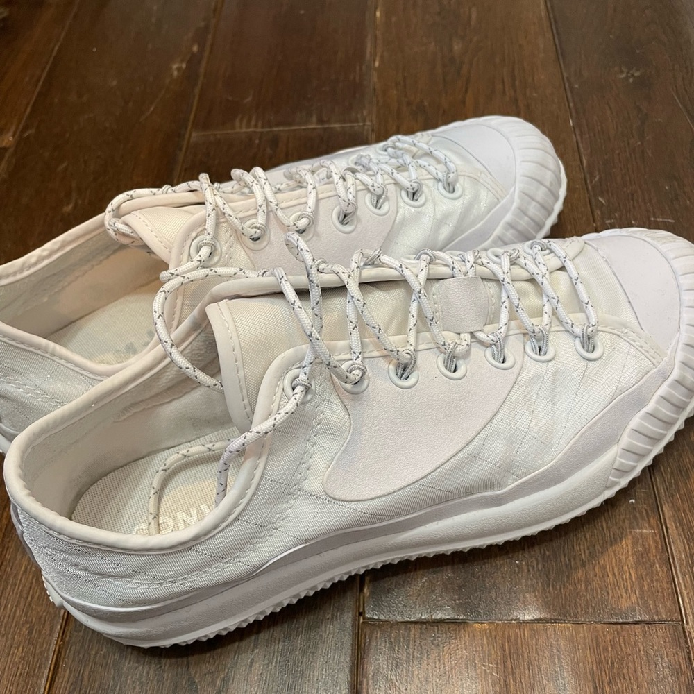 Converse collab with Slam Jam. Size 9